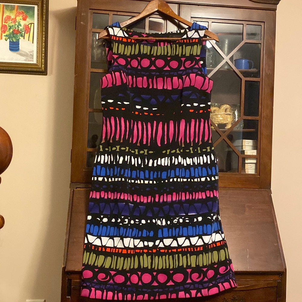 Multicolor sleeveless sheath dress